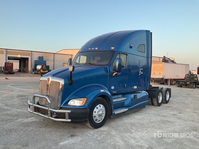 2012 Kenworth T700 6x4 T/A Sleeper Truck Tractor