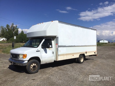 2007 Ford E-350 Cutaway Furgone cargo