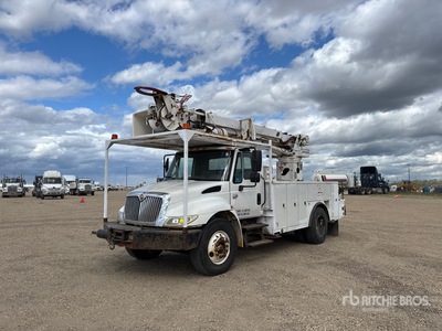 2004 Commander C4045 on 2007 International DuraStar 4300 4x2 Digger Derrick Truck