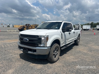 2018 Ford F-350 XL 4x4 Crew Cab Pickup