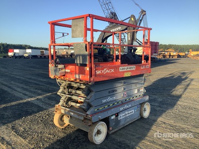 2015 Skyjack SJIII 4632 Electric Scissor Lift