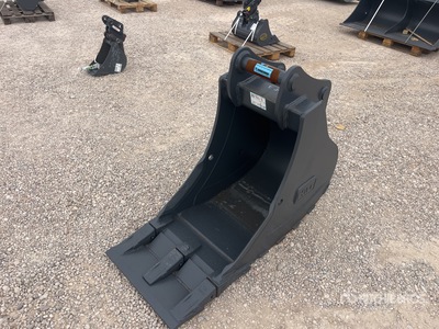 2025 Strickland ZX130 24 in Trench Excavator Bucket - Fits Hitachi ZX130 (Unused)
