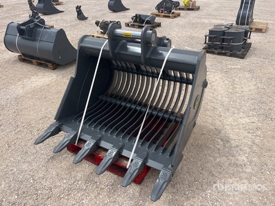 Strickland Rak 20 60 in Shaker/Riddle Excavator Bucket - Fits Komatsu PC210 (Unused)