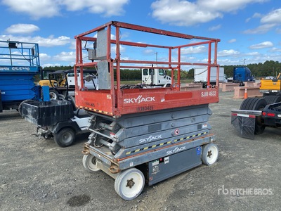 2015 Skyjack SJIII 4632 Electric Scissor Lift