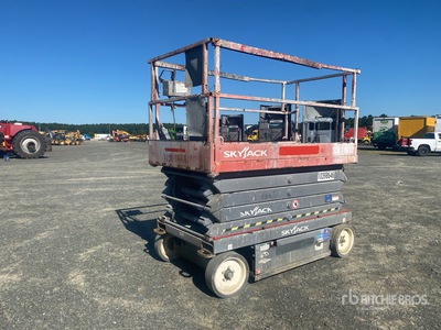 2015 Skyjack SJIII-4632 Electric Scissor Lift