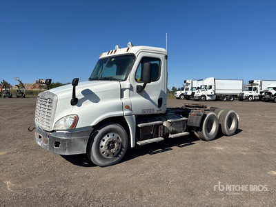 2012 Freightliner Cascadia 125 6x4 T/A Day Cab Truck Tractor