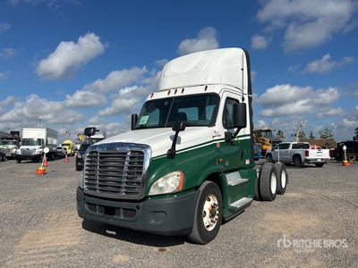 2016 Freightliner Cascadia 125 6x4 T/A Day Cab Truck Tractor