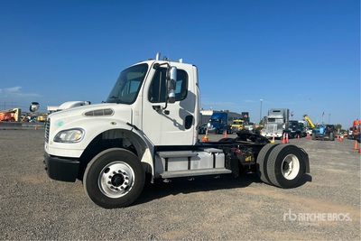 2018 Freightliner M2 106 4x2 S/A Dagcabine Trekker