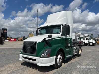 2012 Volvo VNL300 4x2 S/A Day Cab Truck Tractor