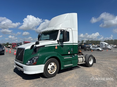 2012 Volvo VNL300 4x2 S/A Day Cab Truck Tractor