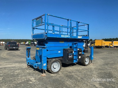 2014 Genie GS-5390RT 4x4 Diesel Podnośnik nożycowy