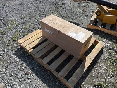 Gentec HT824 20 in Hydraulic Excavator Thumb (Unused)