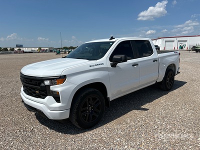 2024 Chevrolet Silverado 1500 Custom 4x4 Crew Cab Pickup