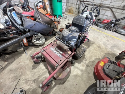2020 Exmark Turf Tracer S-Series Stand-On Tondeuse à gazon
