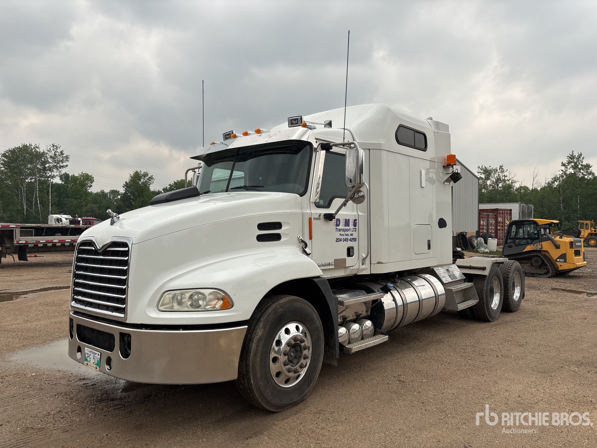 2016 Mack CXU613 6x4 Sleeper Truck Tractor