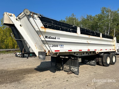 2016 Midland MG28XL2000 29 ft T/A End Dump Trailer