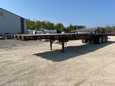 2015 Great Dane Tri/A Flatbed Trailer