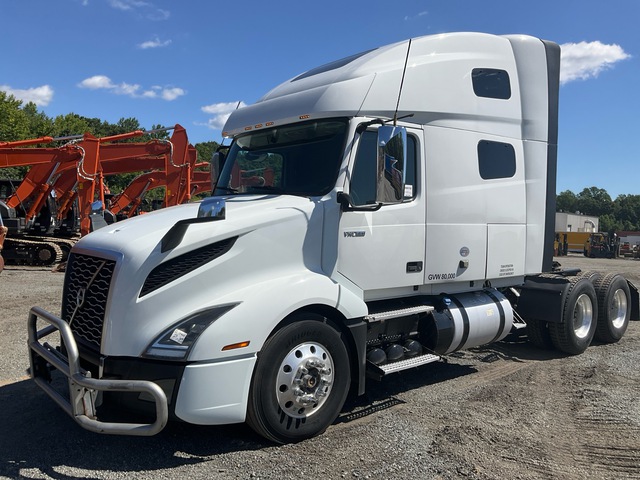 2021 Volvo VNL760 6x4 T/A Sleeper Truck Tractor 2021 Volvo VNL760 6x4 T/A Sleeper Truck Tractor