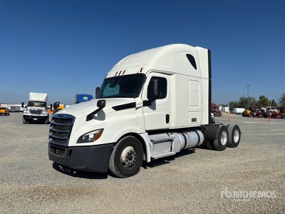 2019 Freightliner Cascadia 126 6x4 T/A Sleeper Truck Tractor