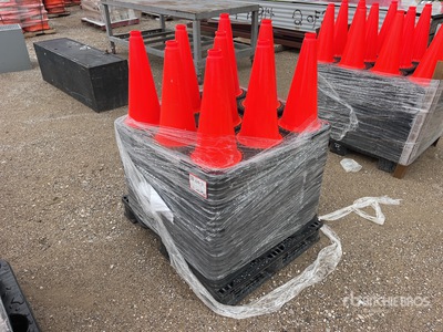 Quantity of (200) Cônes d'autoroute