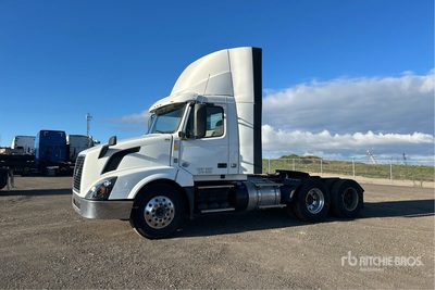 2018 Volvo VNL64300 6x4 3-Achs Sattelzugmaschine