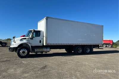 2019 International MV607 6x4 Camion fourgon