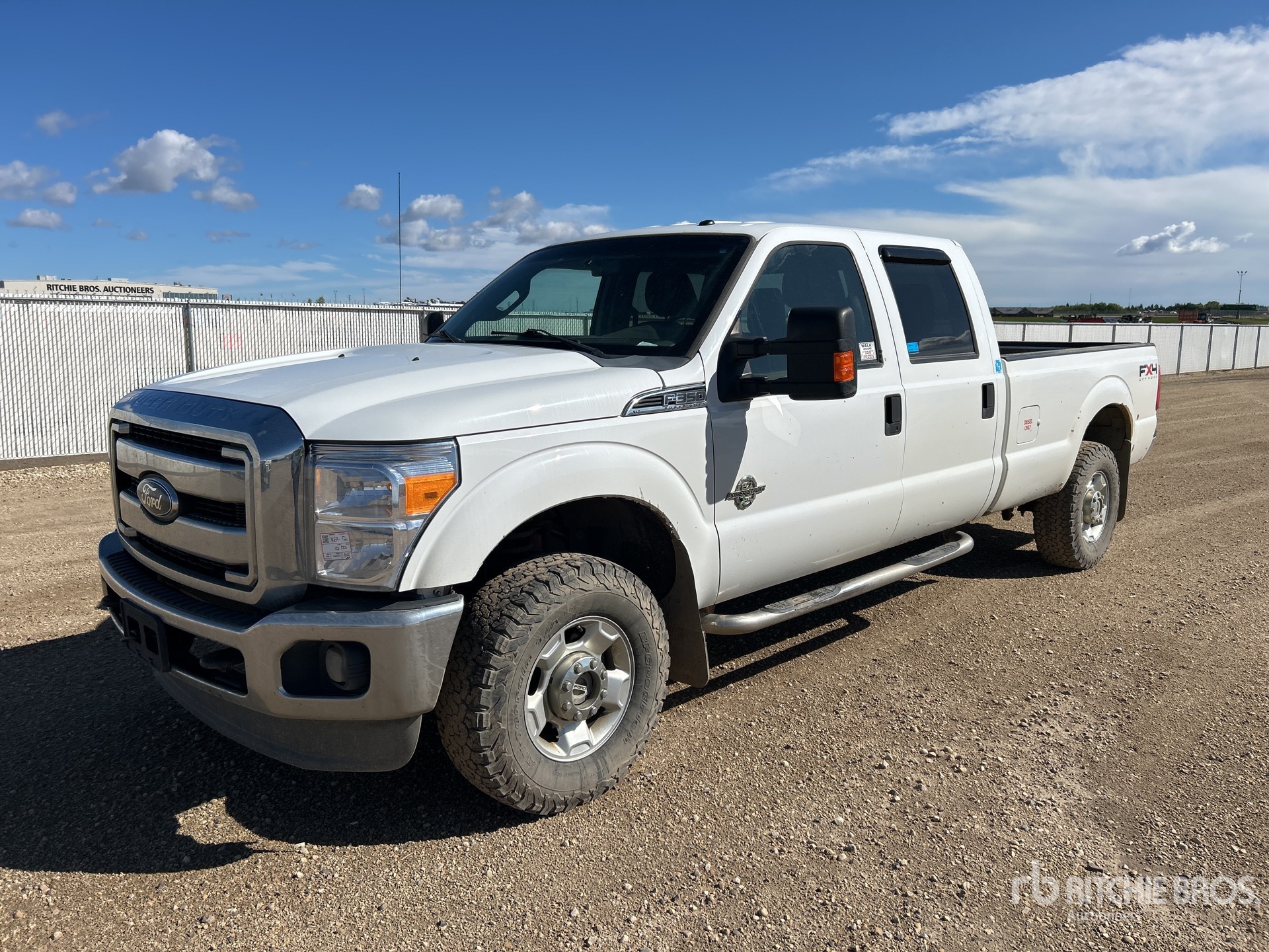 2011 Ford F-350 XLT 4x4 Crew Cab Pick Up