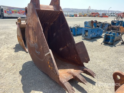 36 in Excavator Bucket