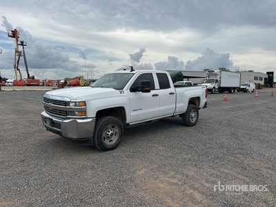 2015 Chevrolet Silverado 2500HD 4x4 Extended Cab Pickup