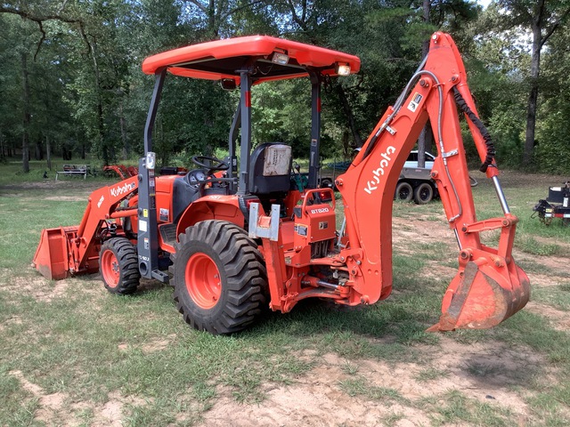 RETROEXCAVADORA 2022 KUBOTA B26