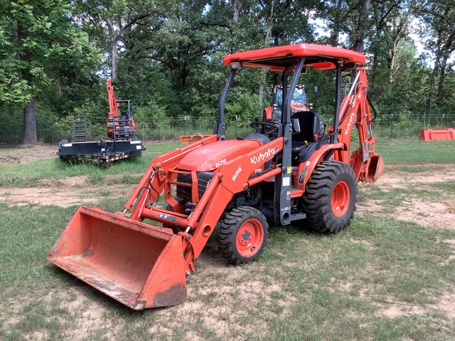 RETROEXCAVADORA 2022 KUBOTA B26