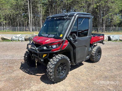 2017 Can-Am Defender XT 4x4 Utilitaire