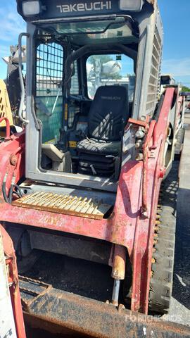 MINI CARGADOR SOBRE ORUGAS 2016 TAKEUCHI TL8CRW