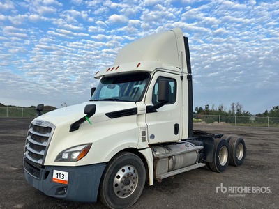 2019 Freightliner Cascadia 126 6x4 T/A Day Cab Truck Tractor