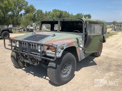 2002 AM General M1097A2 HMMWV 4 Door Soft Top w/Truck Body