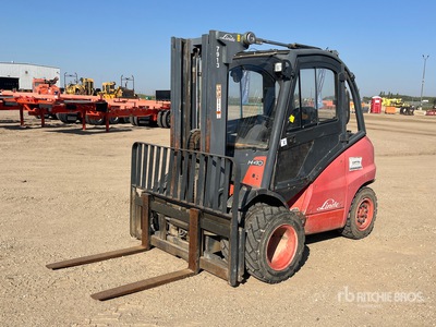 Linde H40D 7135 lb Pneumatic Tire Forklift