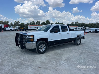 2019 Chevrolet Silverado 3500HD 4x4 Crew Cab Pickup