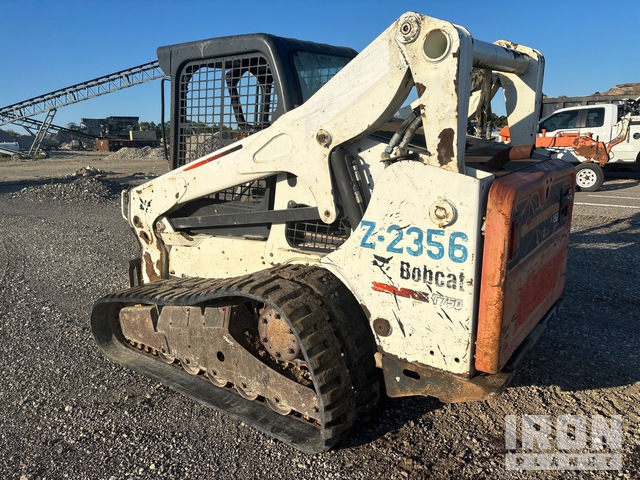 MINI CARGADOR SOBRE ORUGAS 2012 BOBCAT T750