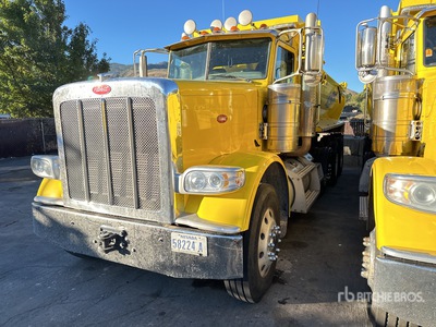 2015 Peterbilt 389 6x4 Tri/A Dump Truck
