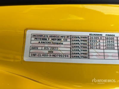 2022 Peterbilt 567 8x4 4-Achs Kipper-Lkw