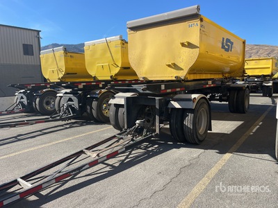 2015 Superior 2/Axle Transfer Trailer