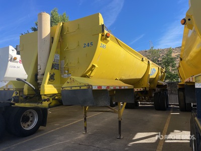2004 Ranco 32 ft T/A Tipping Trailer