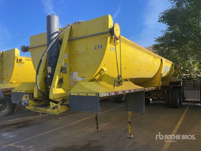2004 Ranco 32 ft T/A End Dump Trailer