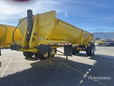 2005 Ranco 32 ft T/A End Dump Trailer