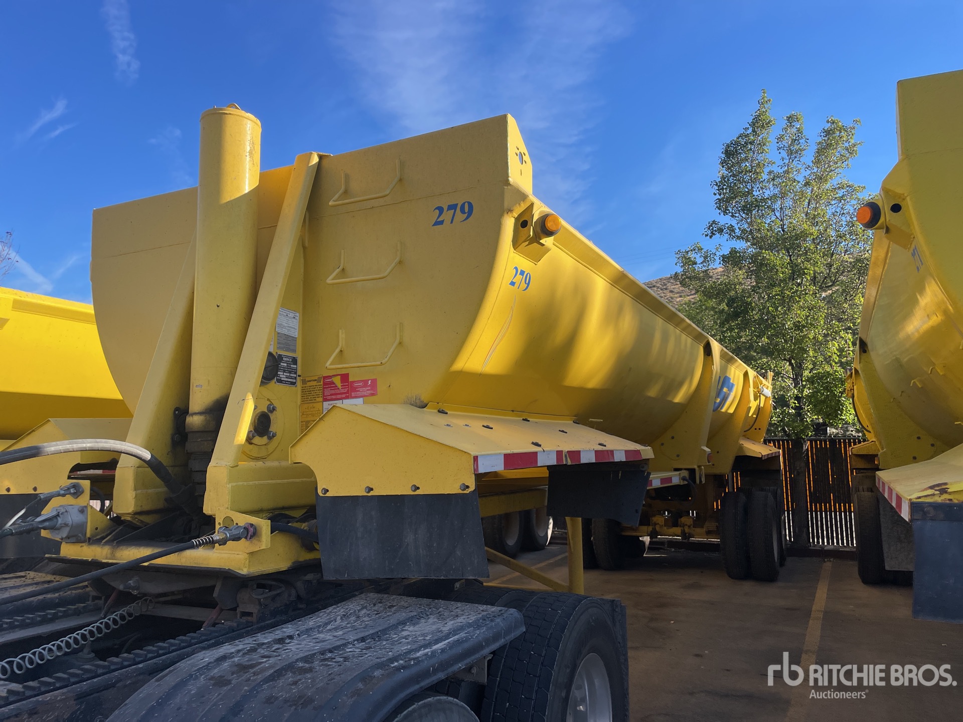 2018 Ranco 32 ft T/A Tipping Trailer