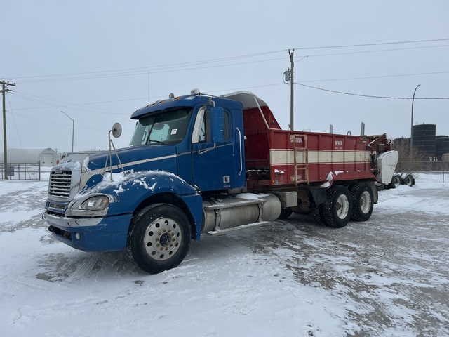 2004 Freightliner Columbia 120 6x4 Manure Spreader 2004 Freightliner Columbia 120 6x4 Manure Spreader