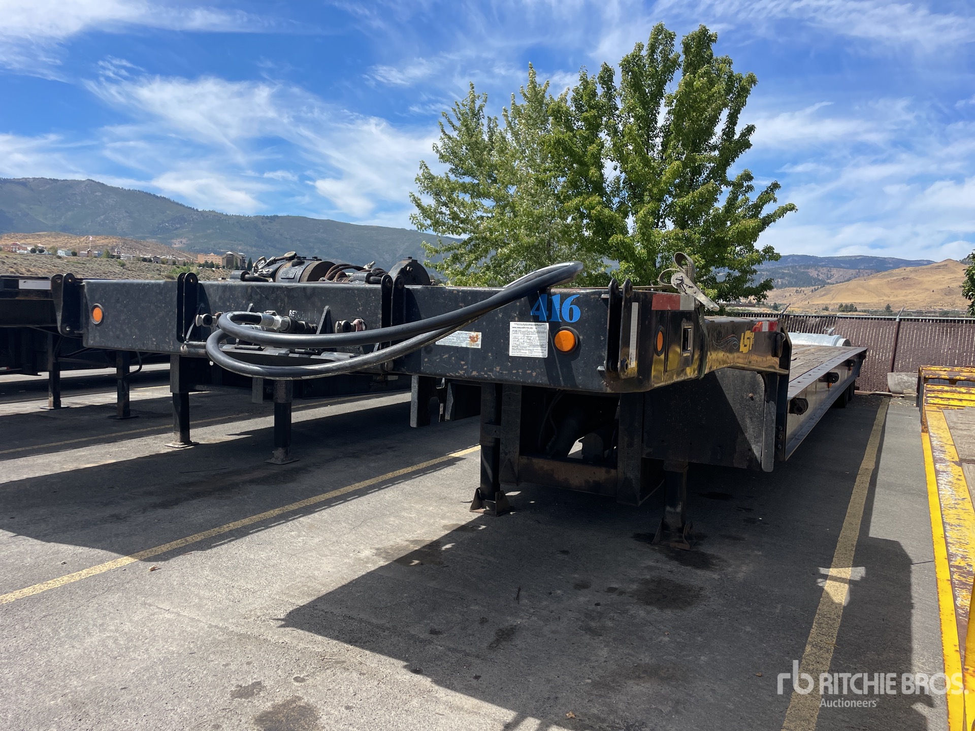 2002 Landoll 48 ft T/A Sliding Axle Trailer