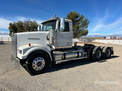 2022 Western Star 4900 6x4 Ciągnik siodłowy T/A z kabiną sypialną