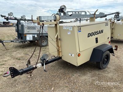 2012 Doosan L8 Light Tower