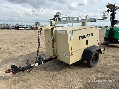 2012 Doosan L8-60HZ-T4F 8 kW Light Tower